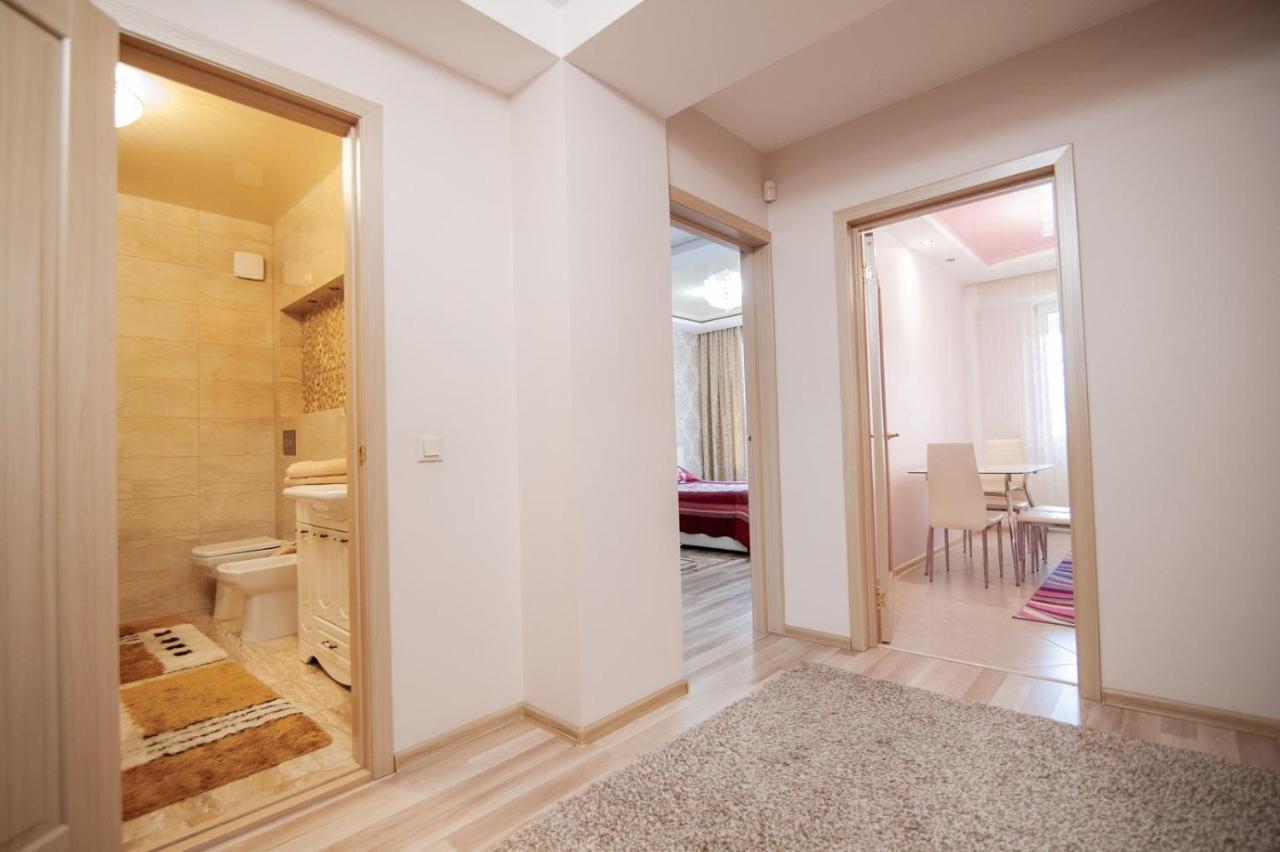 צ'יסינאו Lia*S Deluxe Apartment In The Center מראה חיצוני תמונה